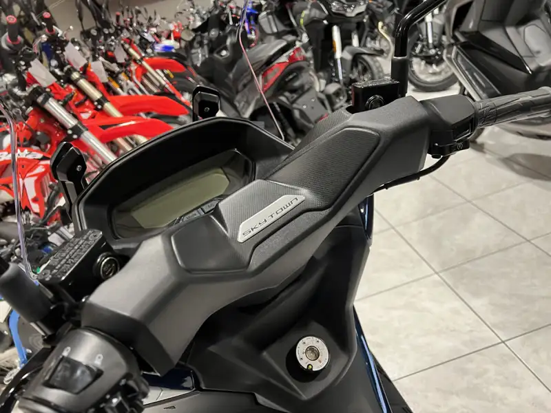 Kymco SKYTOWN 125 - foto 6