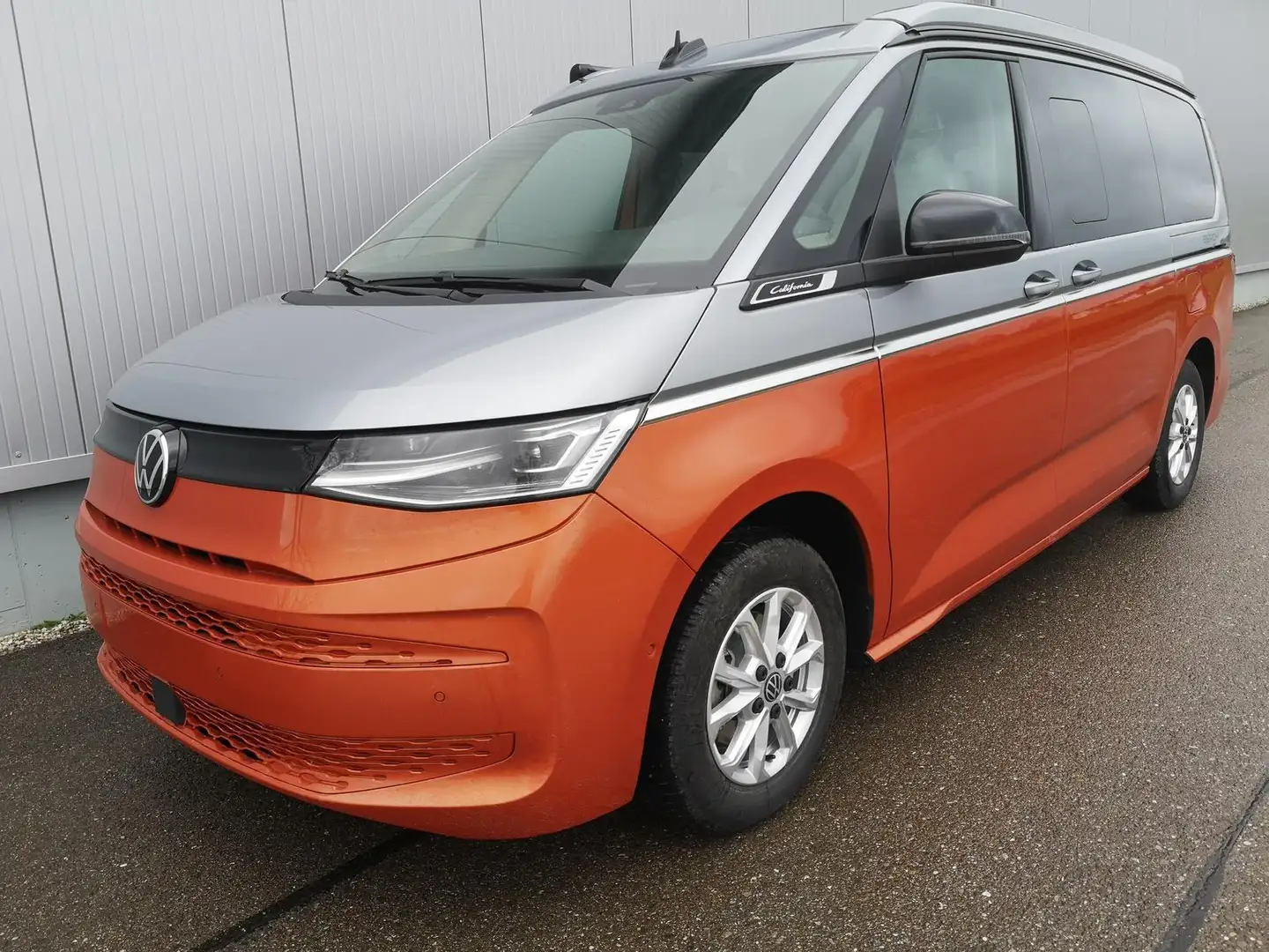 Volkswagen T7 California Beach 2.0TDI DSG GV5 Premium+ 110 kW (150 PS), ... Orange - 1