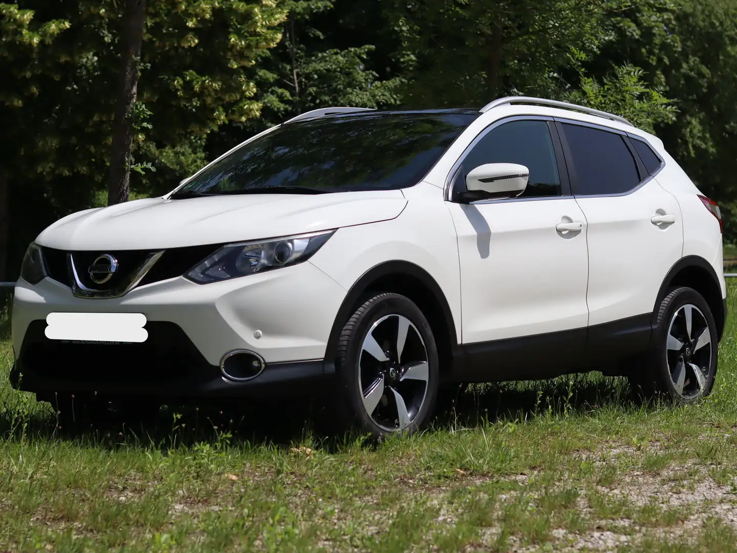 Nissan Qashqai 1.6 DIG-T N-Vision Weiß - 1