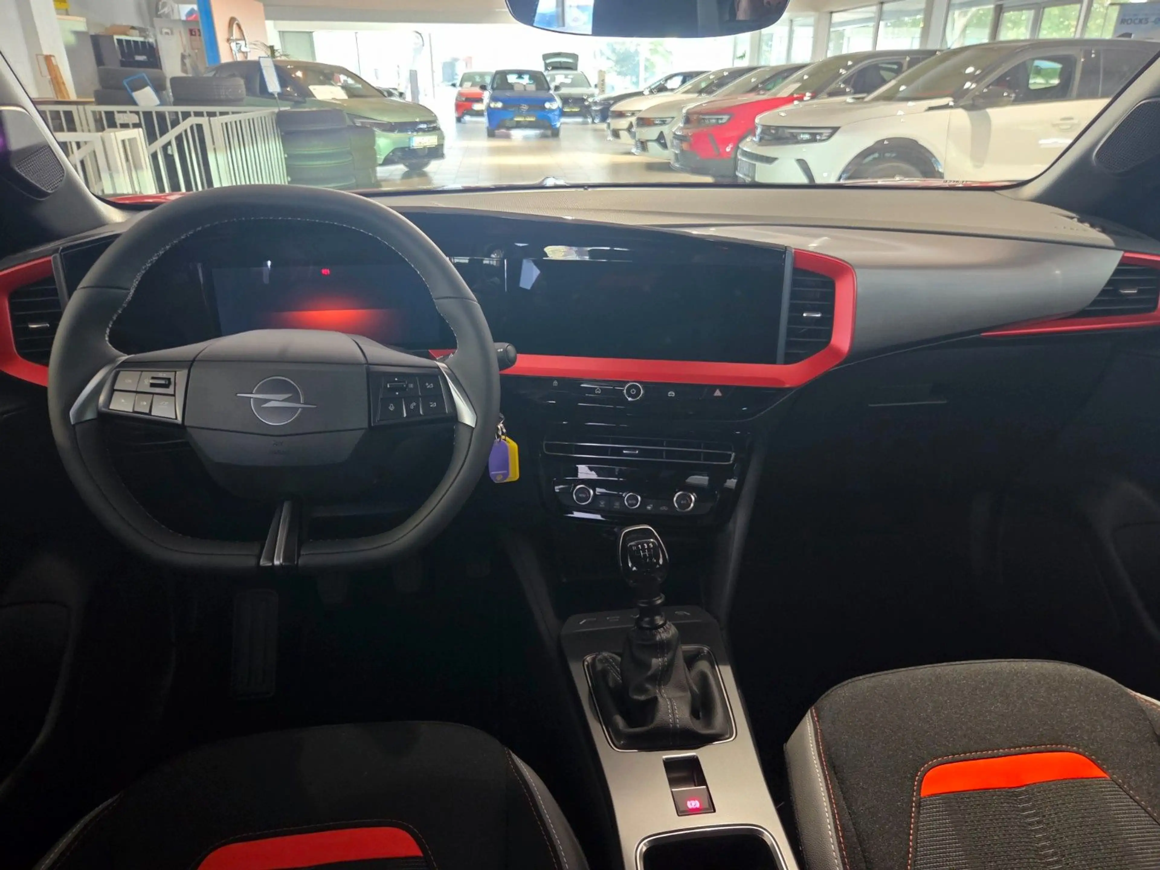 Opel Mokka 1.2T MT6 YES Sitzheizung + Allwetterreife — photo 5