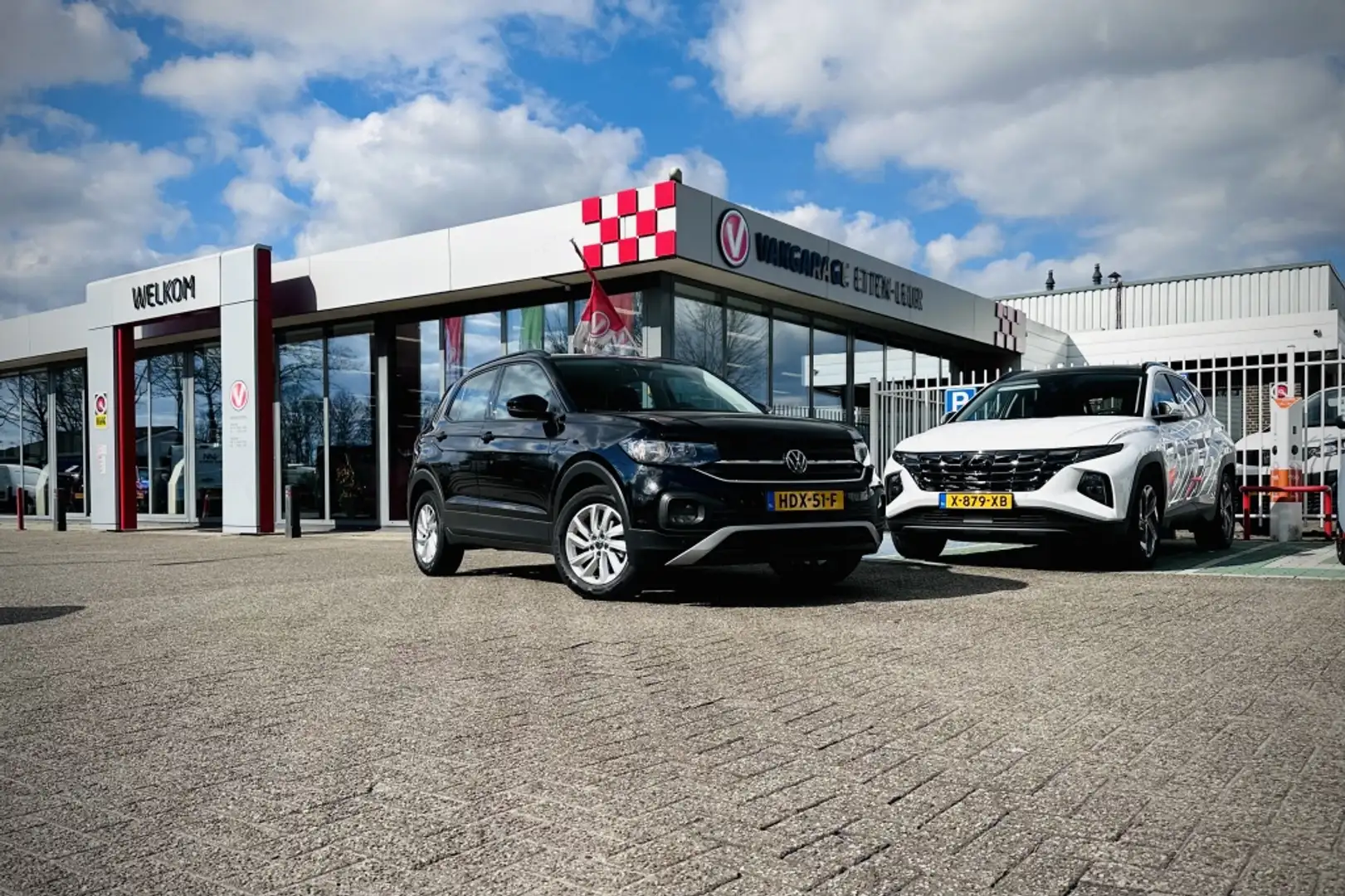 Volkswagen T-Cross 1.0 TSI Life / CAMERA / APPLE + ANDROID / STOELVER Noir - 2