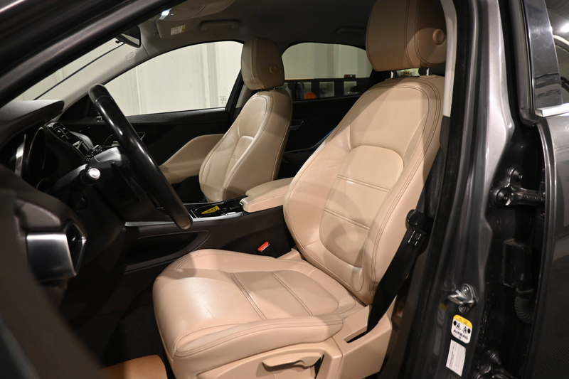 Jaguar F-Pace 2.0 D AWD SPORT / CAMERA / XENON / CARPLAY / PDC !! — photo 12