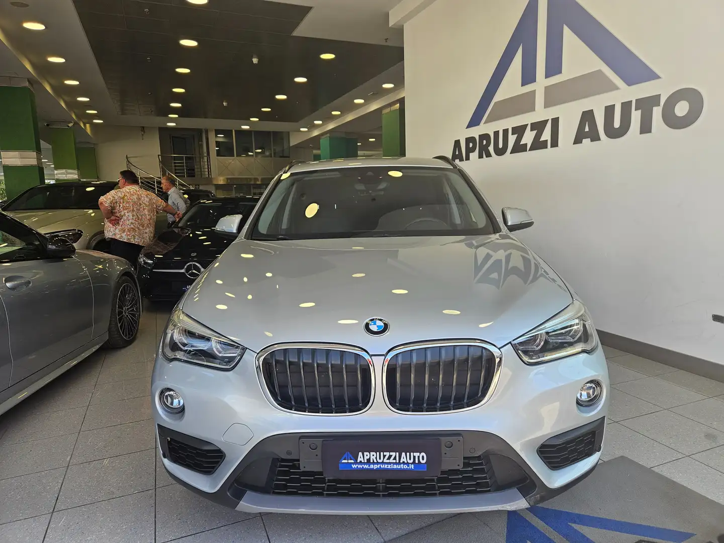 BMW X1 X1 sdrive18d Business auto NAVI SENSORI Argento - 2