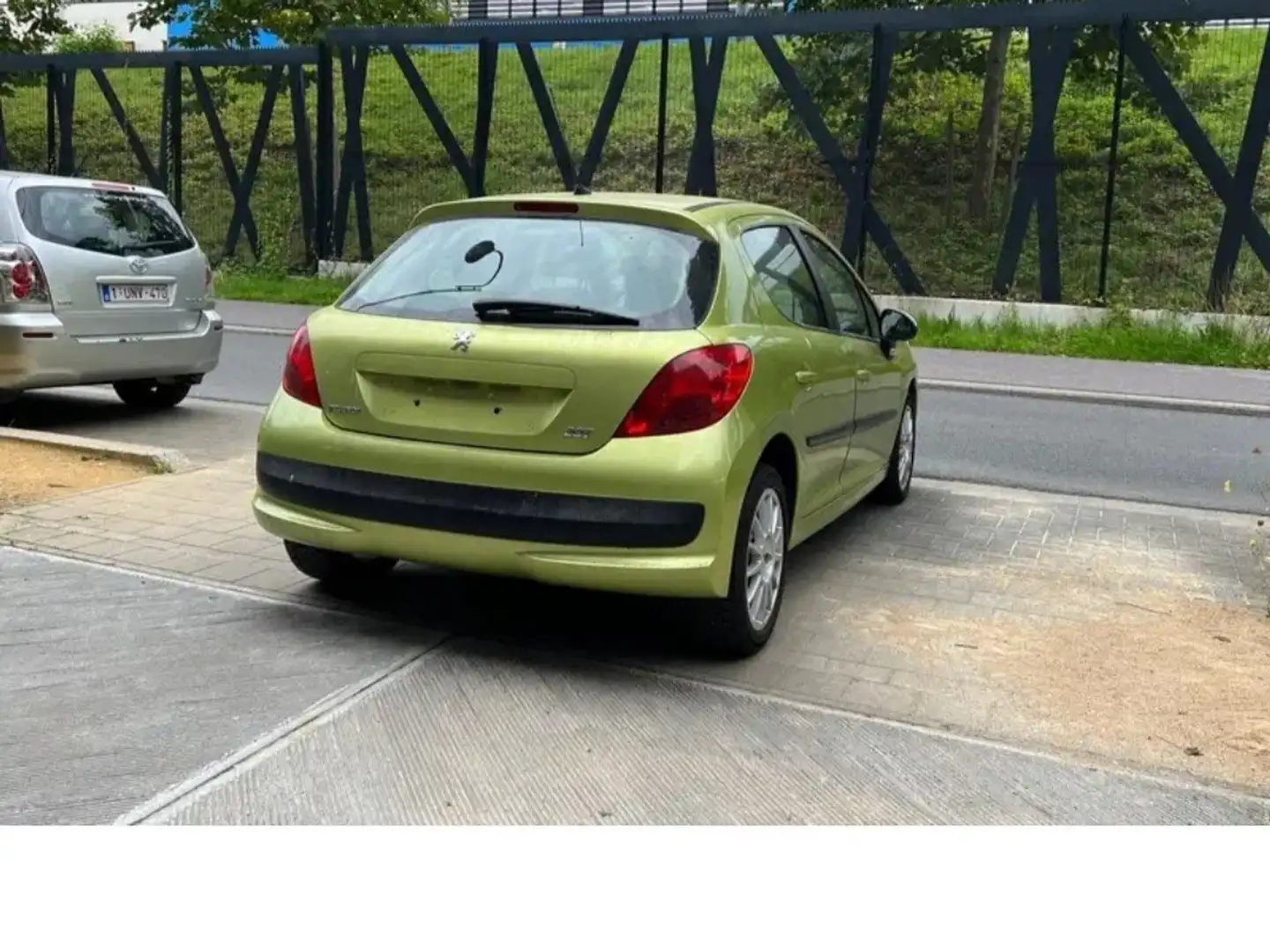 Peugeot 207 1.4i  Sporty Pack Édition Premium Green - 2