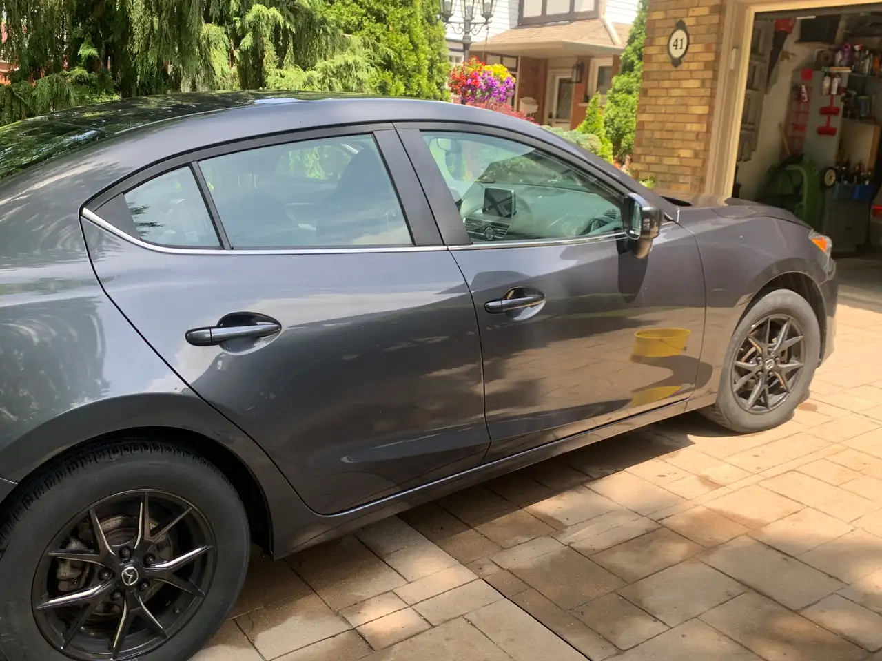 Mazda 3 снимка Mazda 3