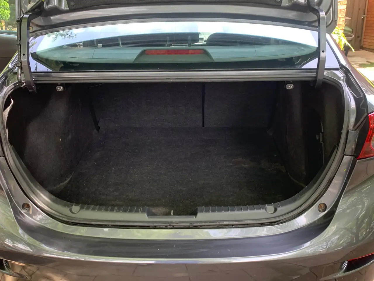 Mazda 3 снимка Mazda 3