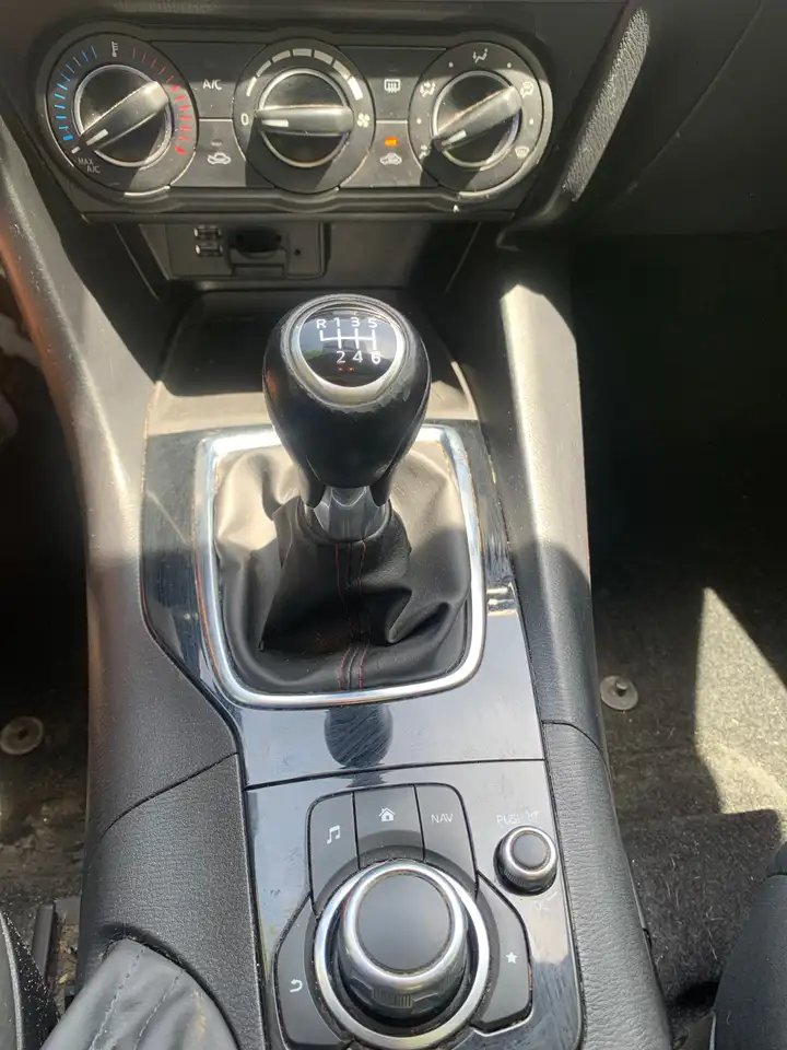 Mazda 3 снимка Mazda 3