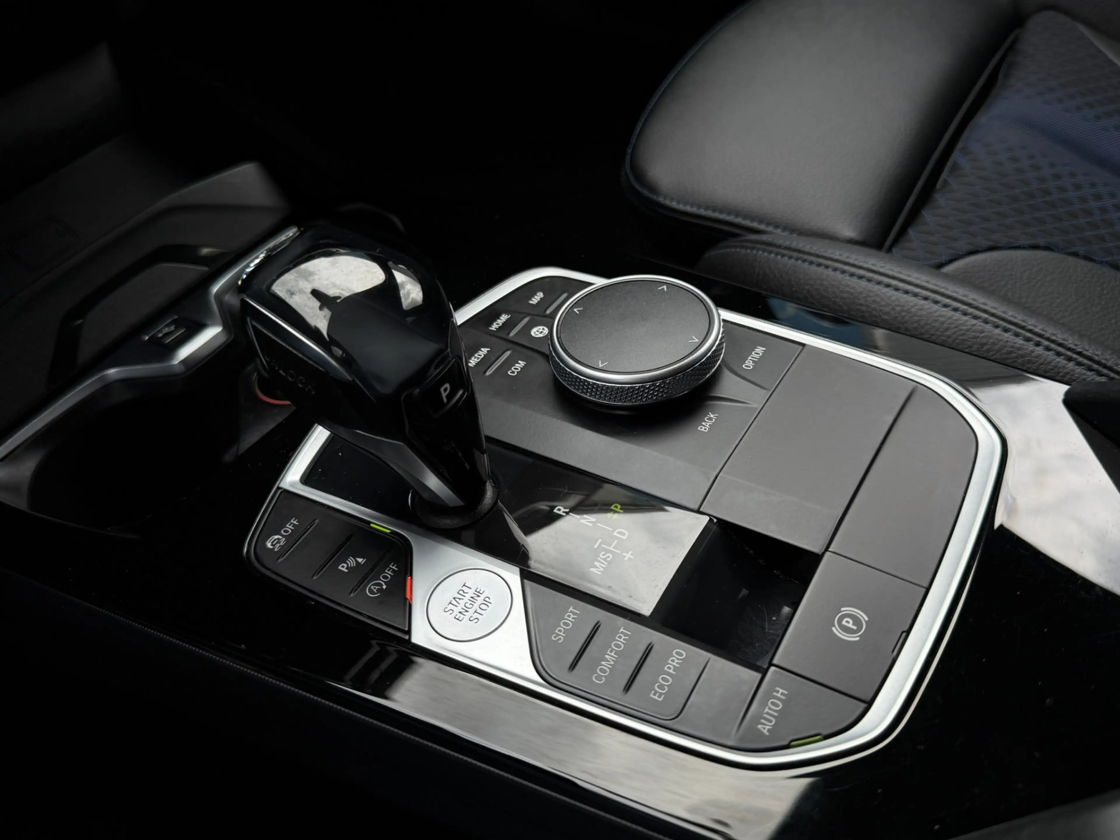 BMW 118 1-serie 118i High Executive M-Sport Maxton ACC HUD — photo 16