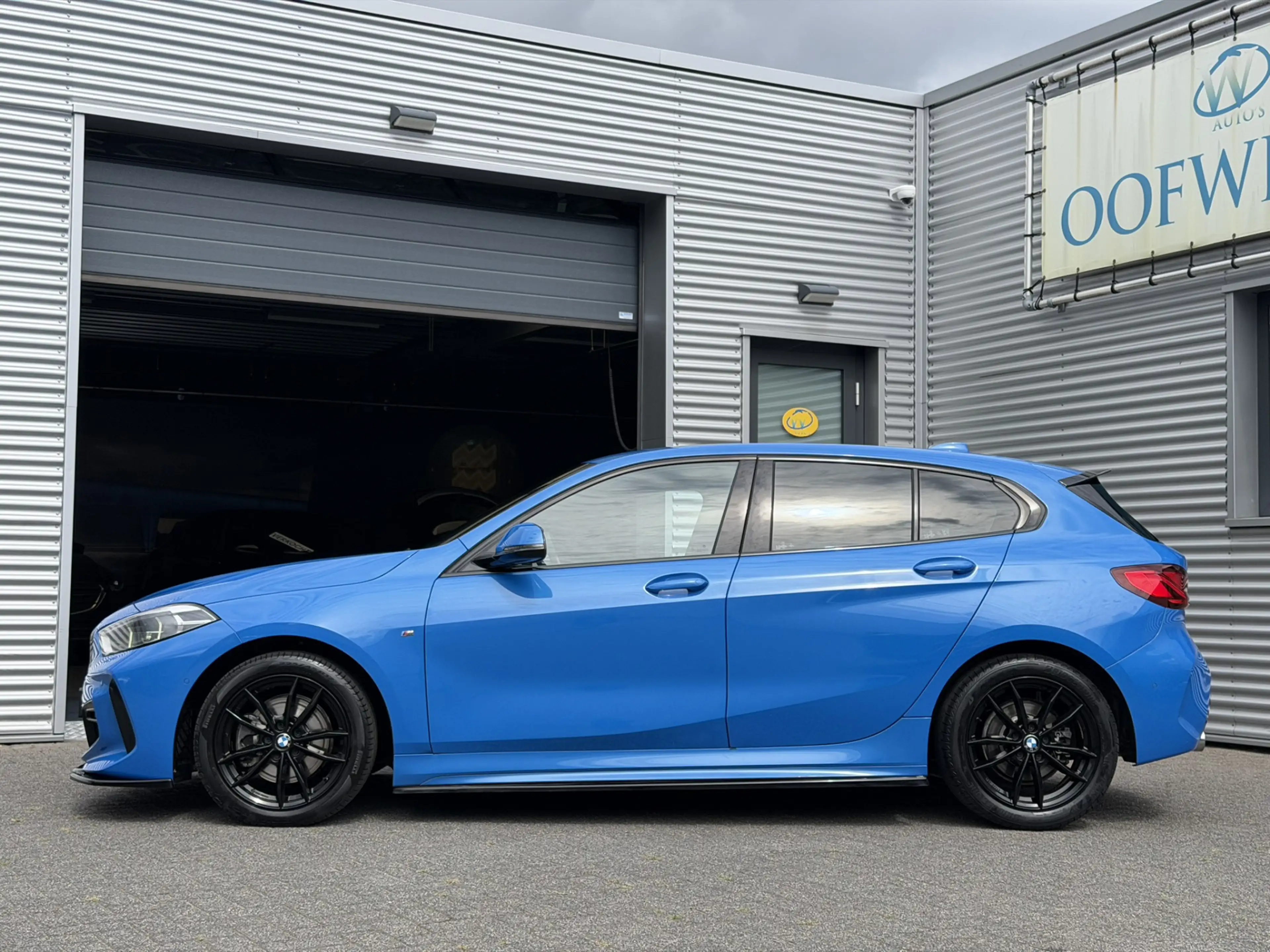 BMW 118 1-serie 118i High Executive M-Sport Maxton ACC HUD — photo 3