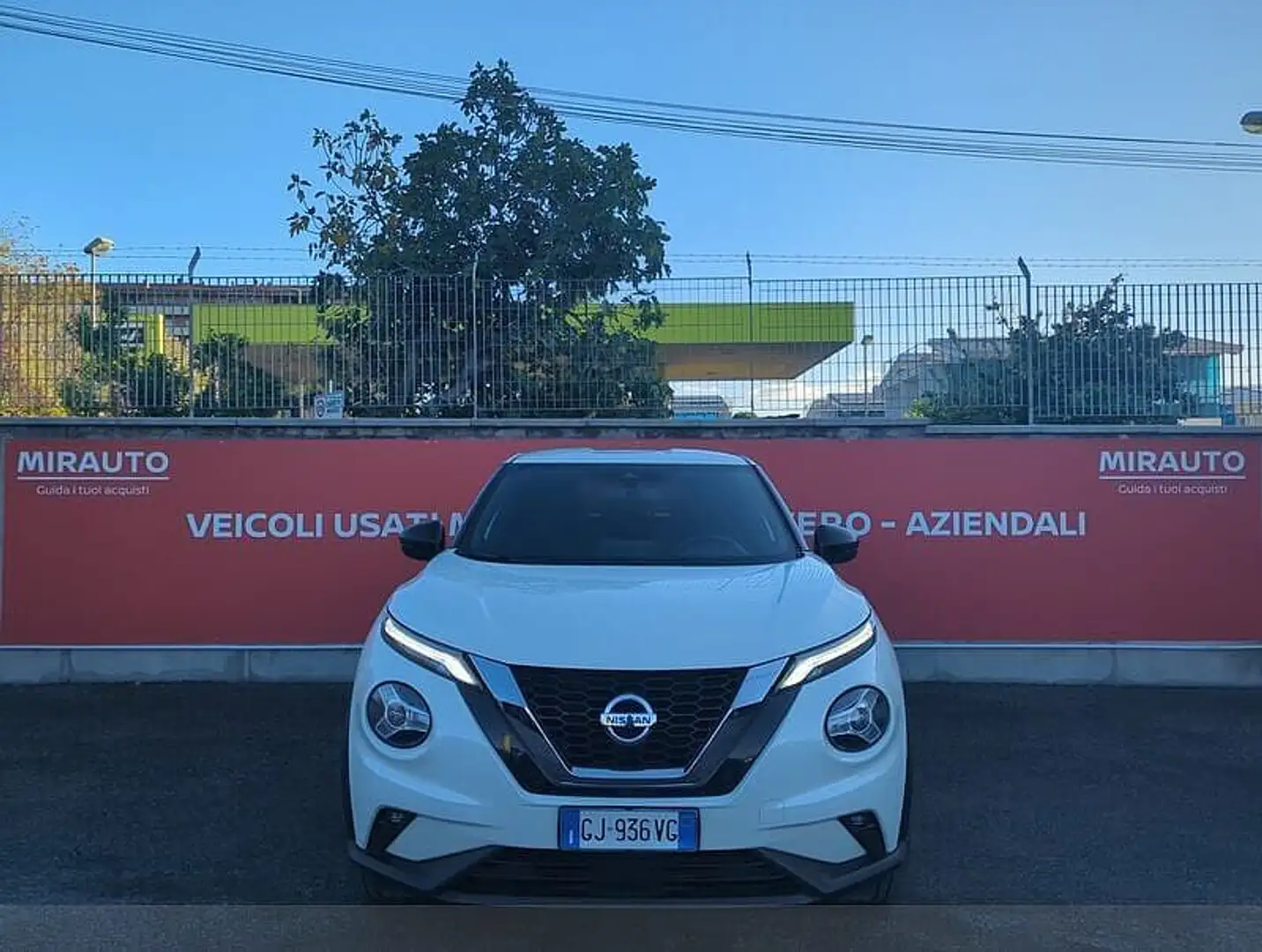 Nissan Juke 2ª serie Juke 1.0 DIG-T 114 CV N-Connecta Bianco - 2