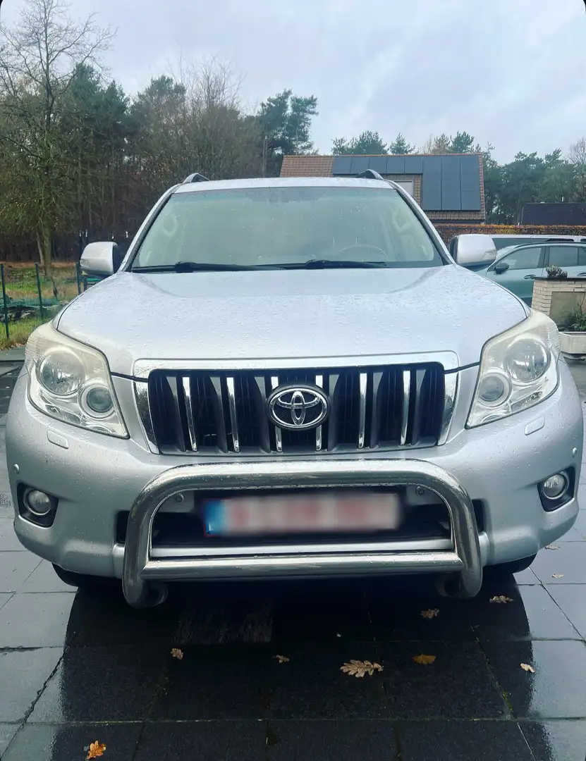 Toyota Land Cruiser Land Cruiser 3.0 D-4D Automatik Argent - 2