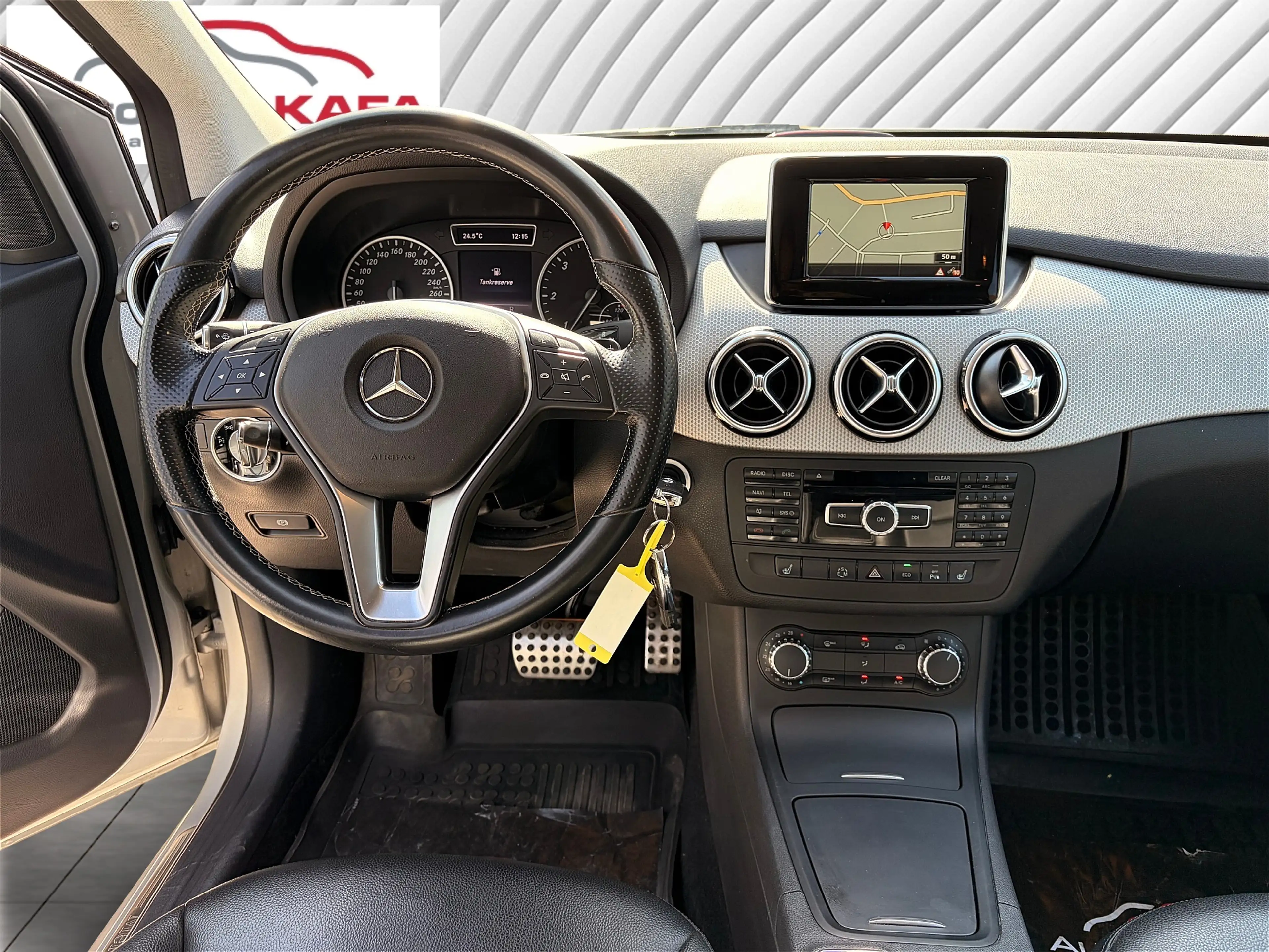 Mercedes-Benz B 220 B 220 CDI Sports Tourer ** LEDER/NAVI/SHZ/PDC** — photo 12