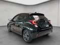 Toyota Yaris Hybrid 1.5 VVT-i Team D /LED/Comf.P/Appel+An Schwarz - thumbnail 3