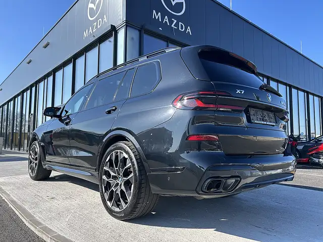 BMW X7 M 60i xDrive 48V Aut. / AHK / Sky Lounge / Standh... Ansicht 5