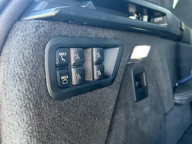 BMW X7 M 60i xDrive 48V Aut. / AHK / Sky Lounge / Standh... Ansicht 15