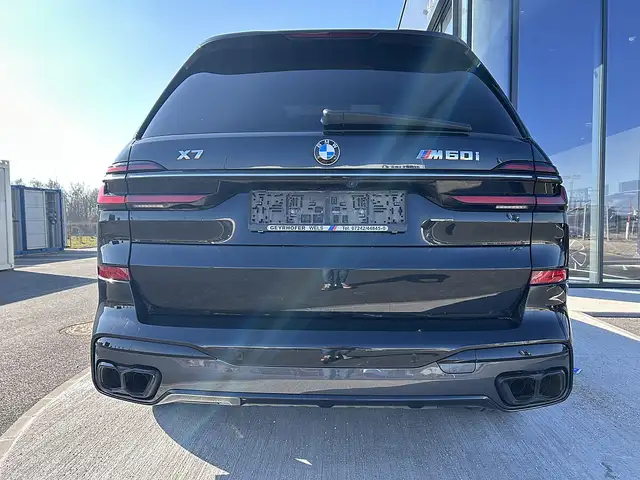 BMW X7 M 60i xDrive 48V Aut. / AHK / Sky Lounge / Standh... Ansicht 9