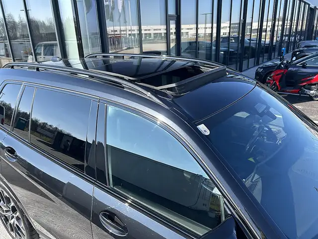 BMW X7 M 60i xDrive 48V Aut. / AHK / Sky Lounge / Standh... Ansicht 12