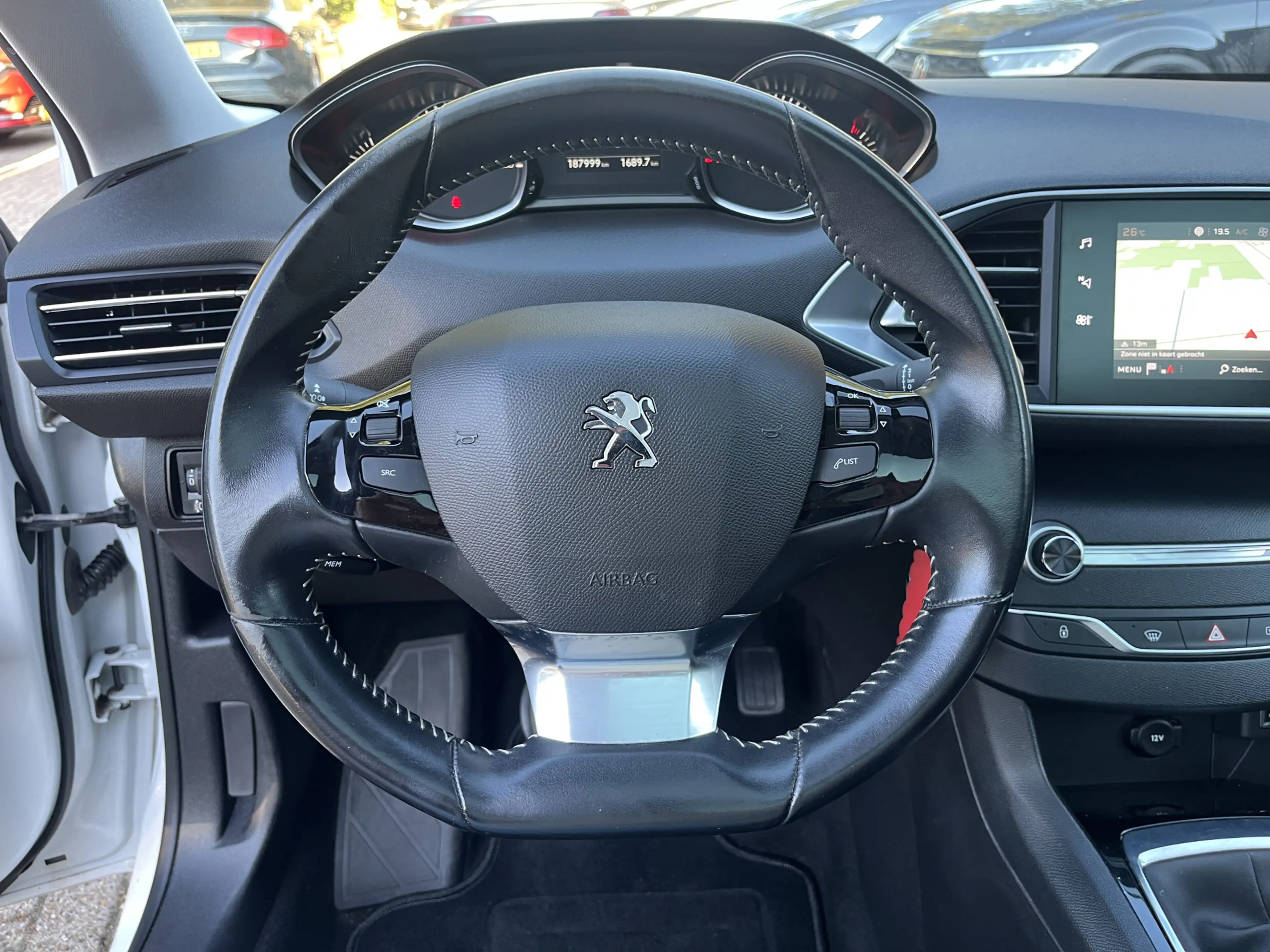 Peugeot 308 SW 1.2 PureTech Blue Lease Executive DAB+ — photo 13