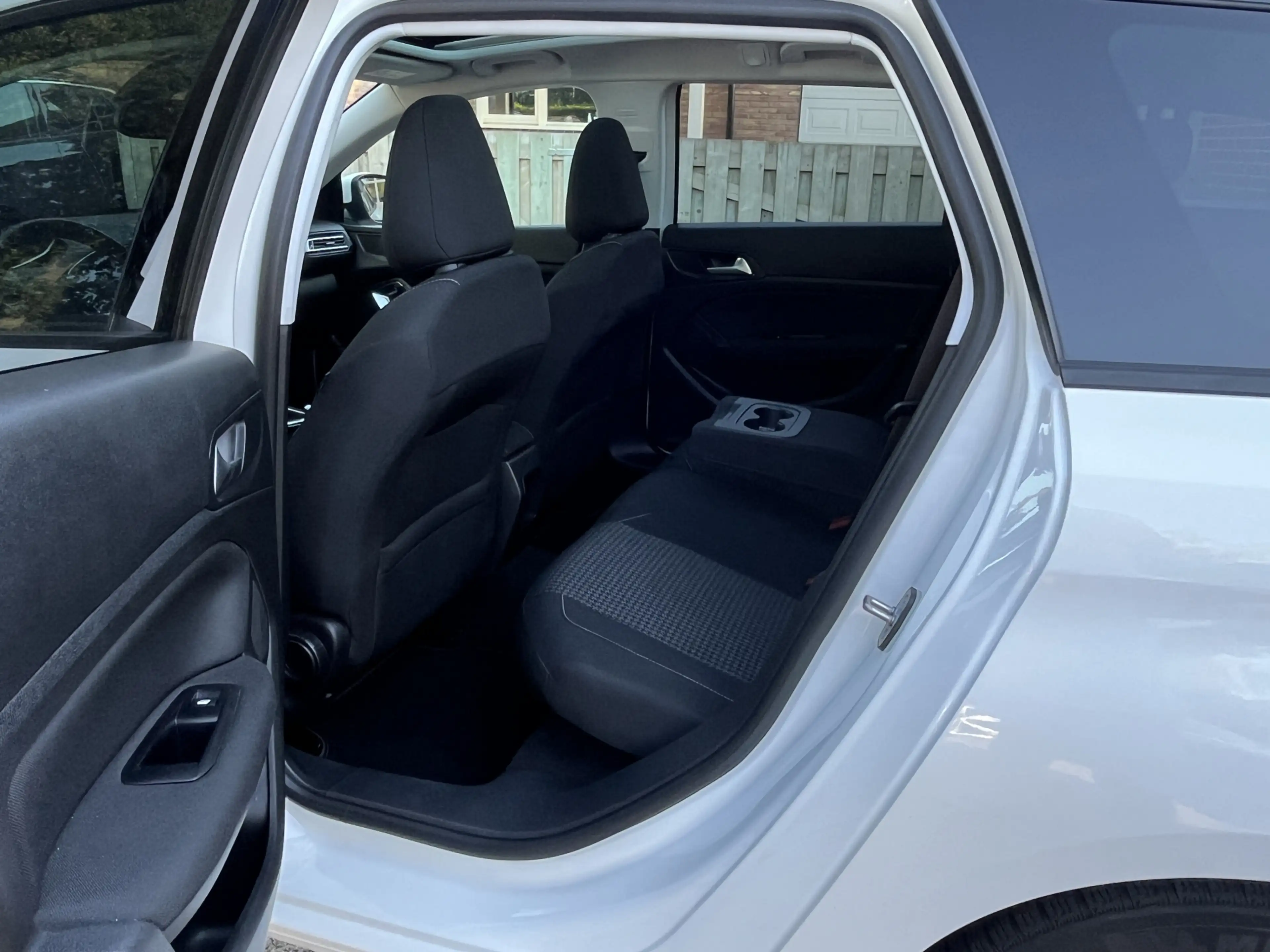 Peugeot 308 SW 1.2 PureTech Blue Lease Executive DAB+ — photo 9
