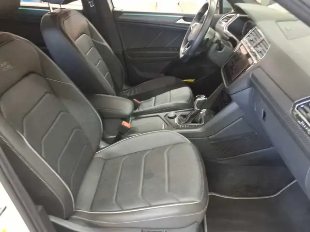 Volkswagen Tiguan Allspace view 8