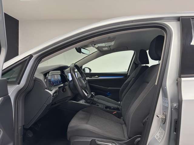 Volkswagen Golf — photo 11