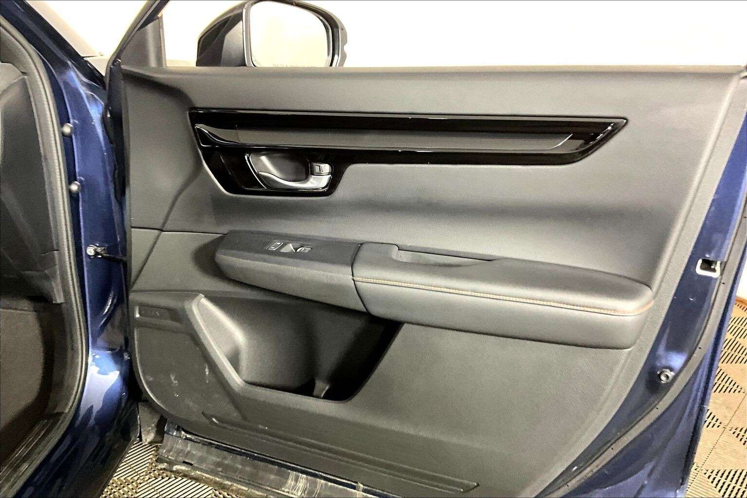 used 2024 Honda CR-V car, priced at $35,498
