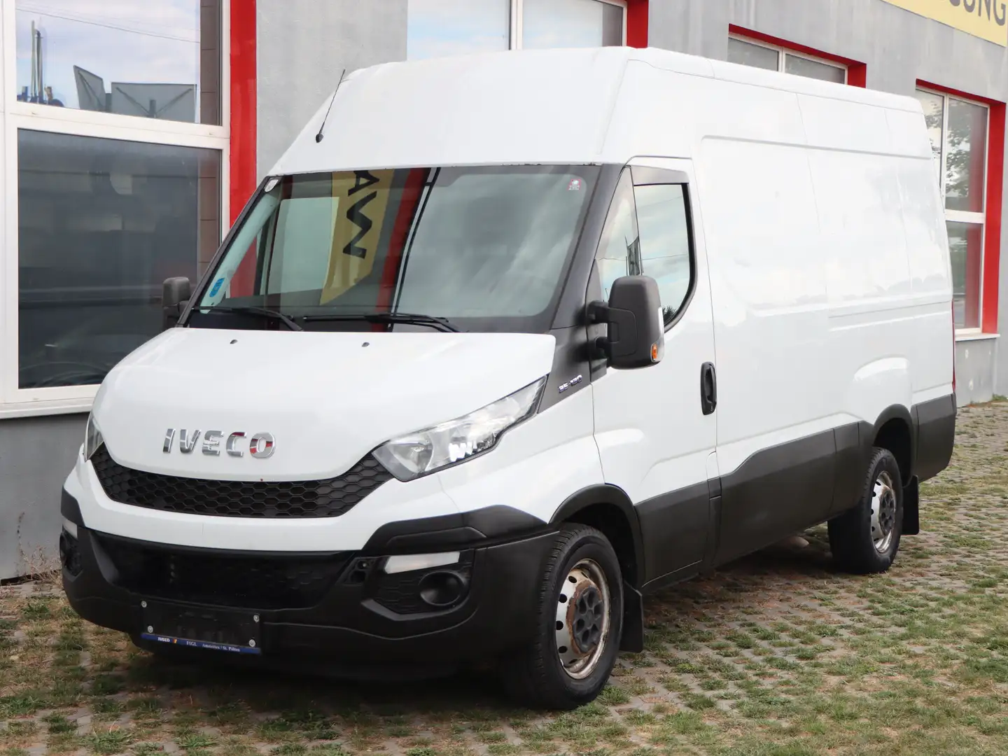 Iveco Daily HKa 35 S ... V Radstand 3520 L Weiß - 1