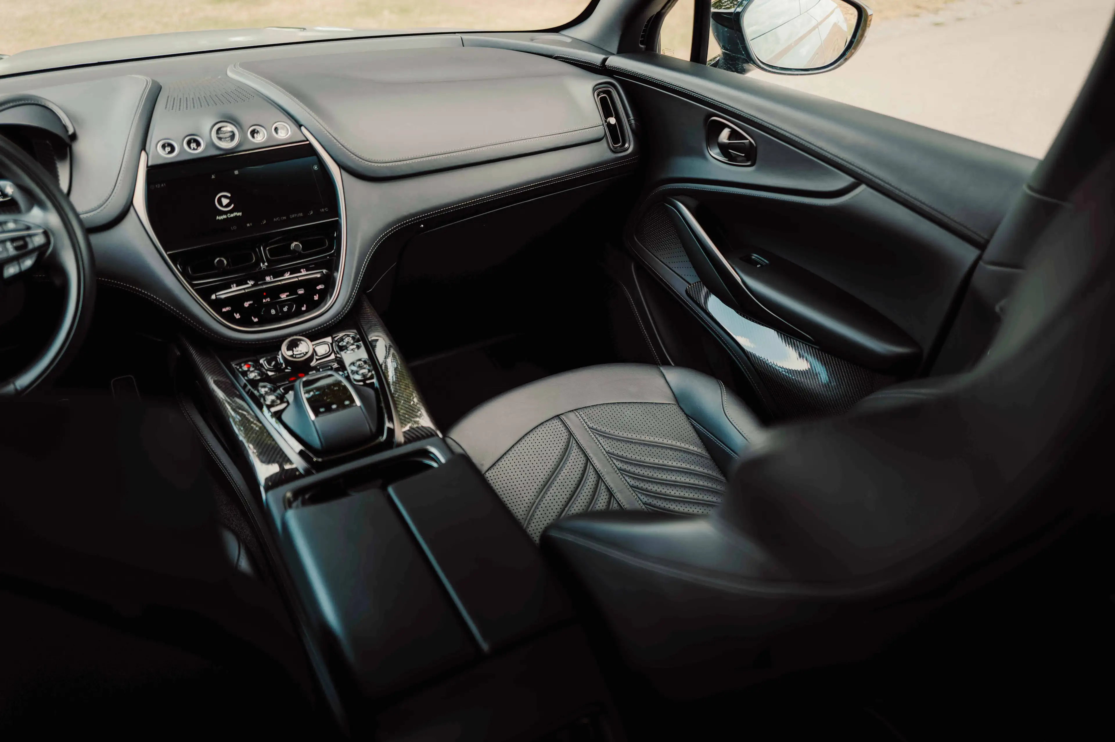 Aston Martin DBX DBX 707 — photo 15