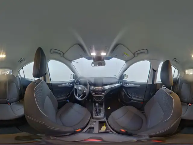 Ford Focus view 13
