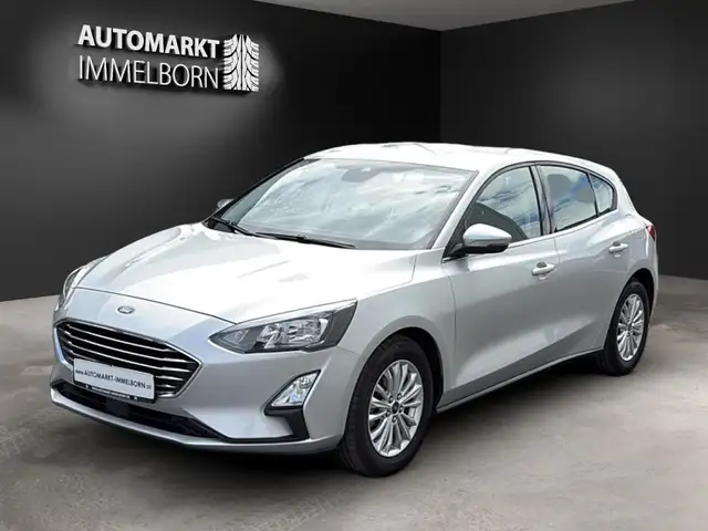 Ford Focus view 4