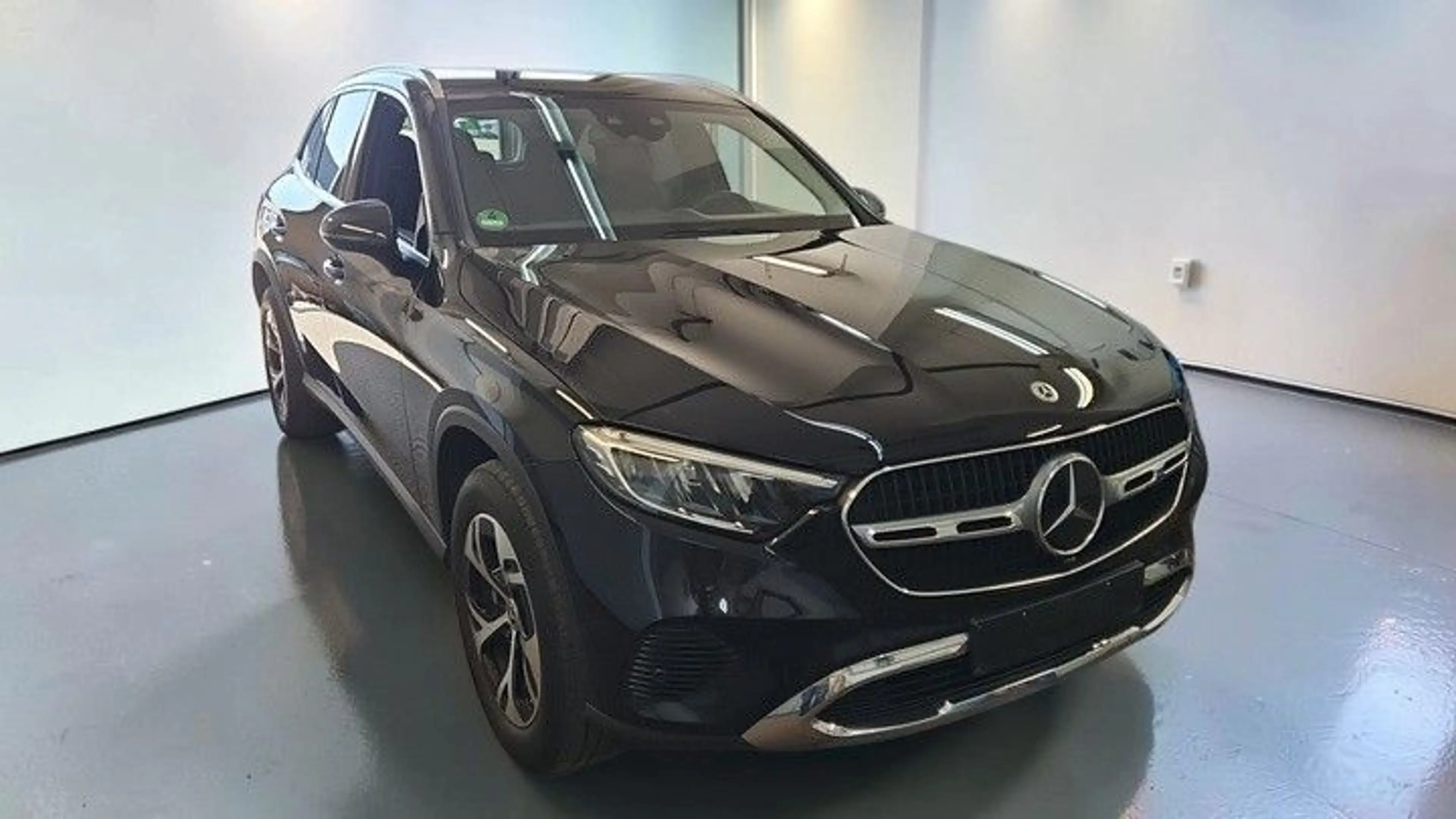Mercedes-Benz GLC 300 de 4M Avantgarde 2x AMBIENT*LED*KAM*WIDE — photo 2