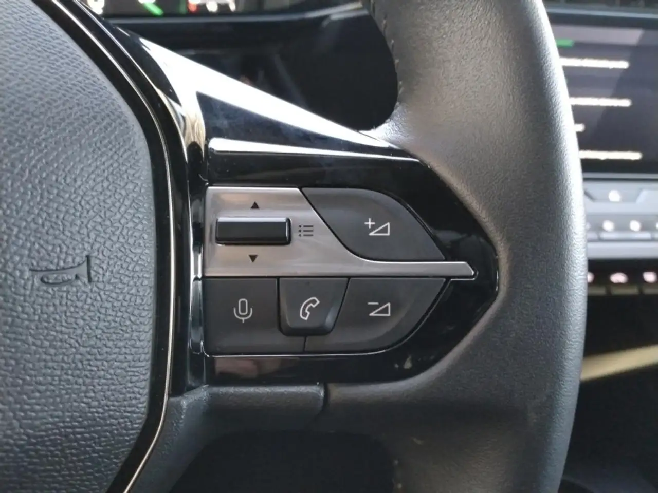 Peugeot 308 308 SW — photo 37