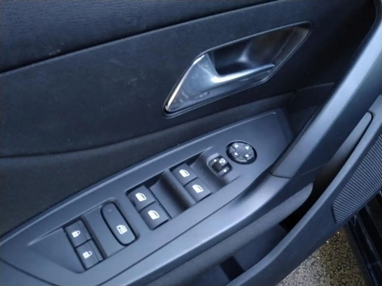 Peugeot 308 308 SW — photo 23