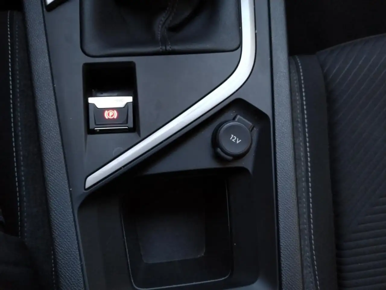 Peugeot 308 308 SW — photo 33
