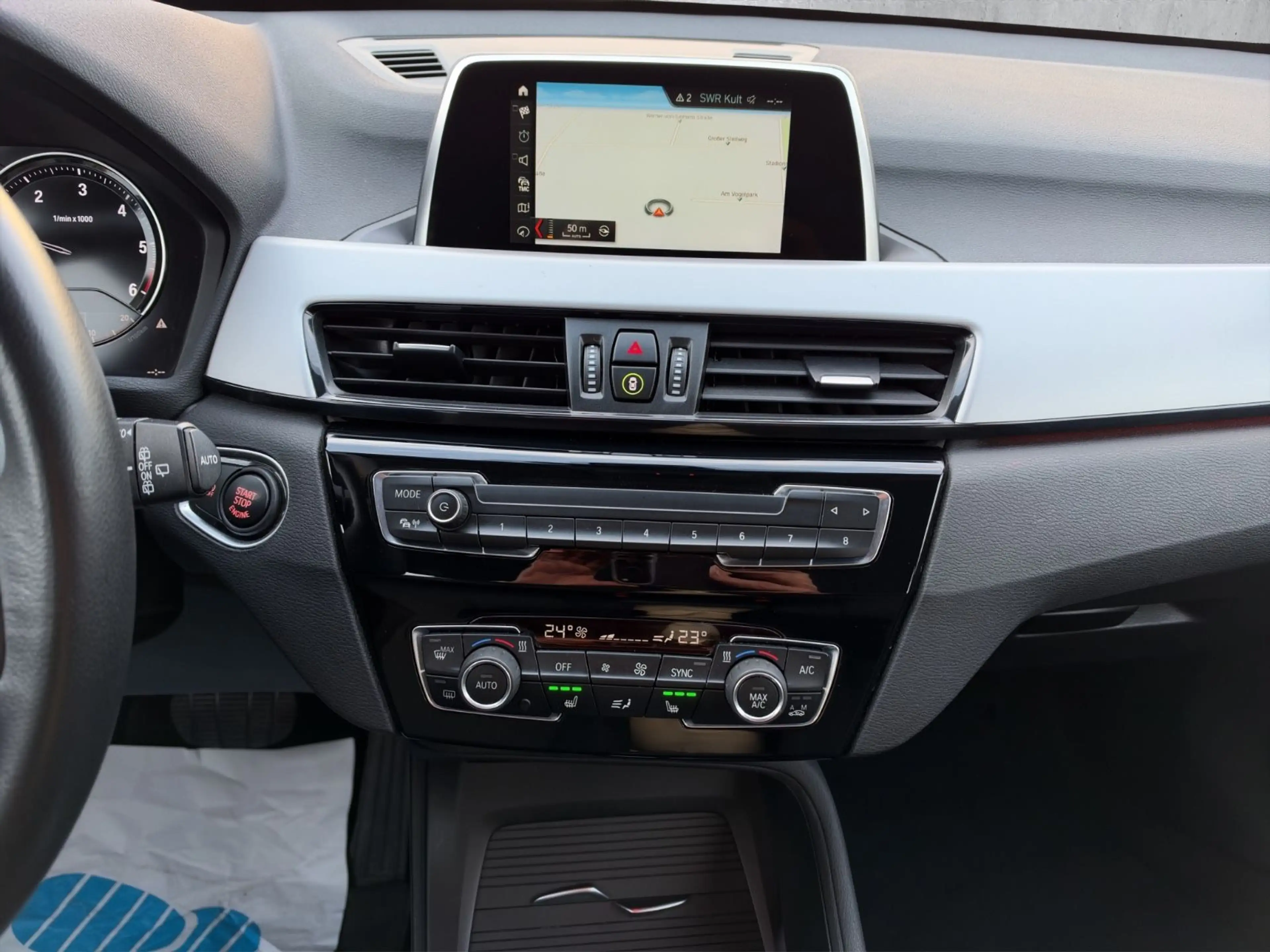 BMW X1 xDrive 20 d Advantage°Automatik°LED^Navi°Eur6 — photo 15