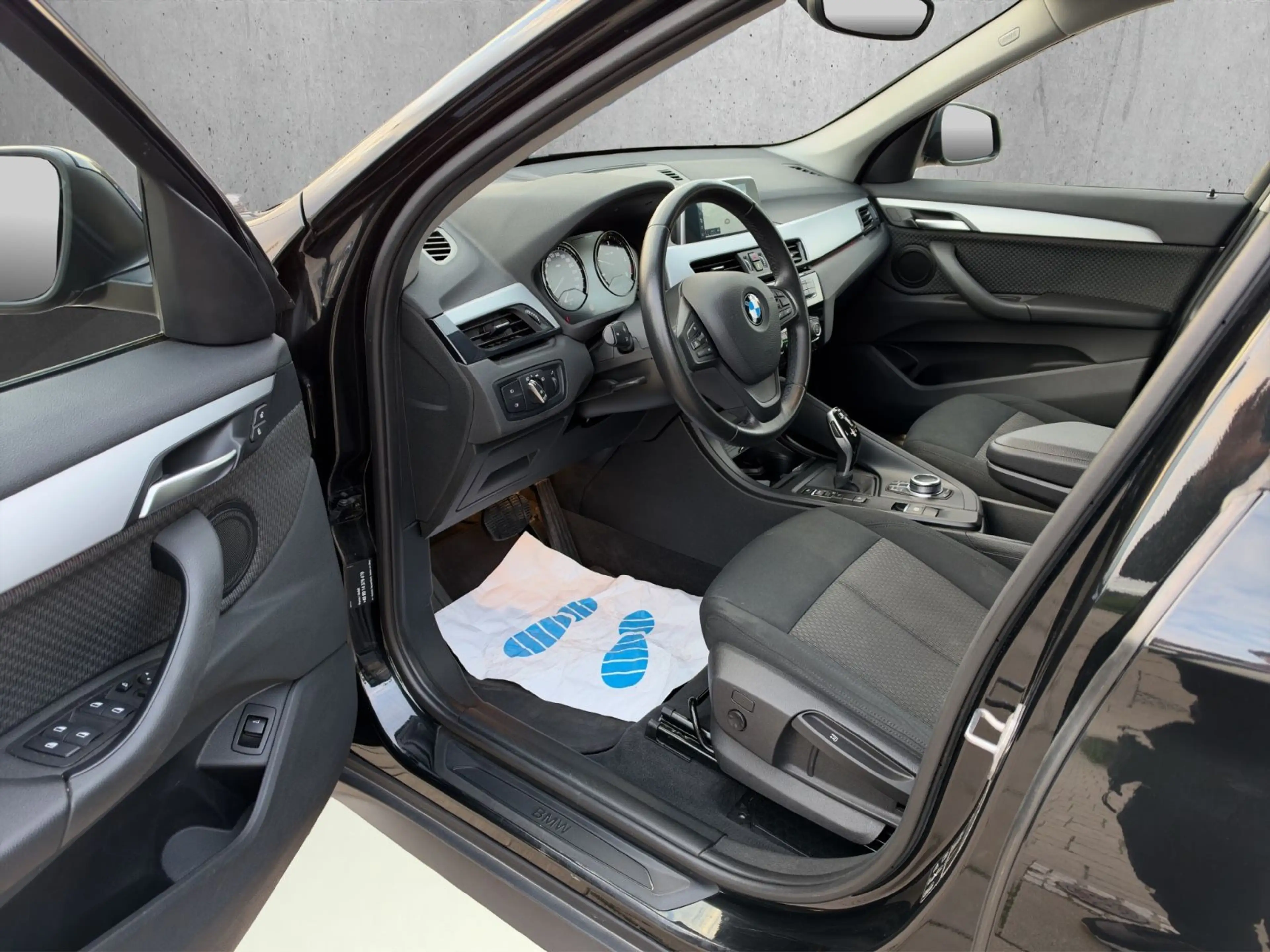 BMW X1 xDrive 20 d Advantage°Automatik°LED^Navi°Eur6 — photo 9