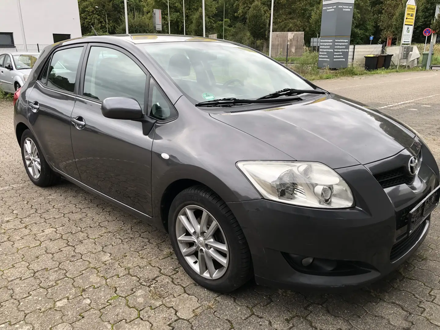 Toyota Auris Auris  5-Türer 1.6 VVT-i Multimode Executive Grau - 2