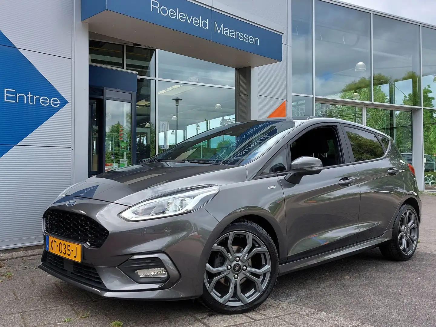 Ford Fiesta 1.0 EcoBoost 101pk ST-Line 5-Deurs | Navi | Apple Grijs - 1