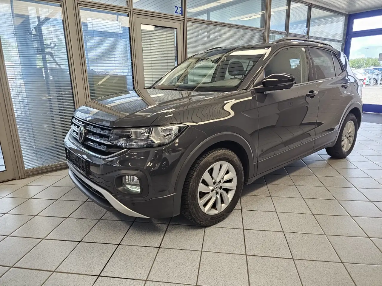 Volkswagen T-Cross Life ACC,Sitzheizung,Allwetterreifen,PDC, миниатюра 2