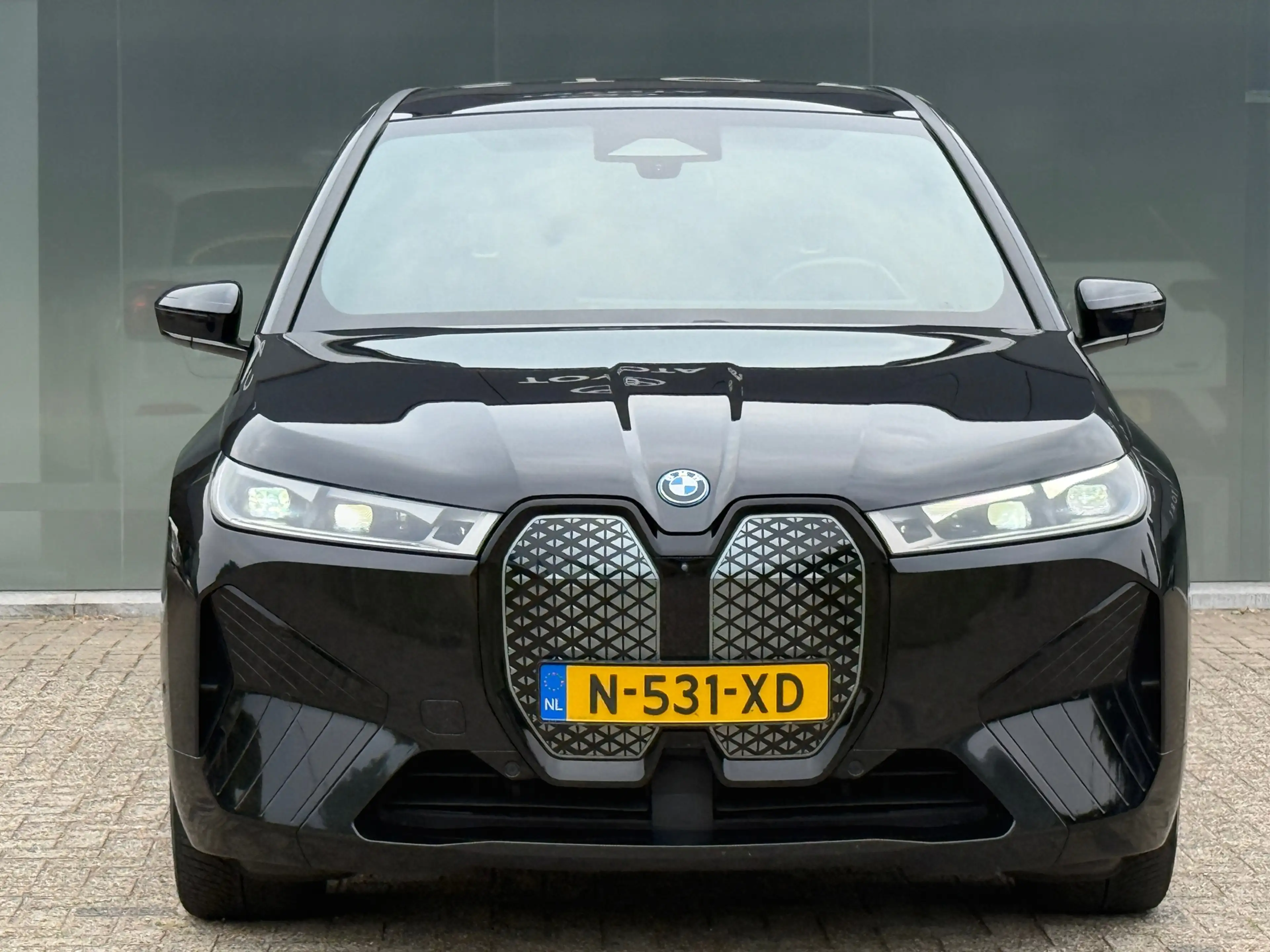 BMW iX XDrive40 High Executive 77 kWh 96% soh PANO|B&W|Tr — photo 5