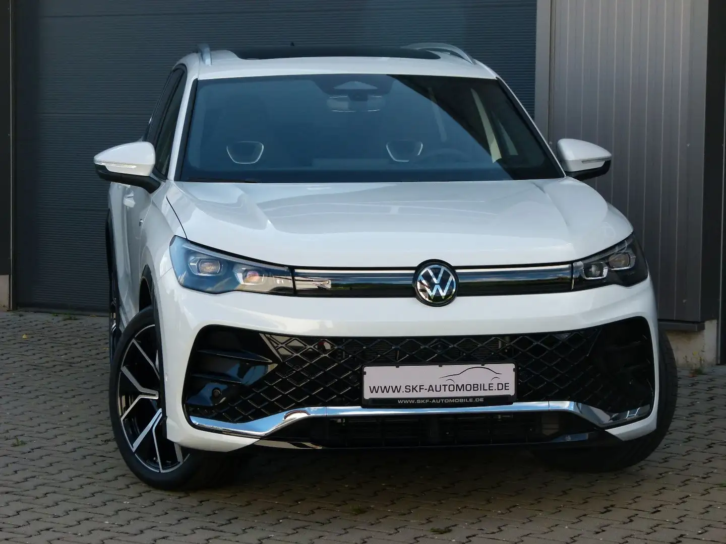 Volkswagen Tiguan 2.0 TSI 4Motion R-Line Matrix 360° ACC Blanc - 2