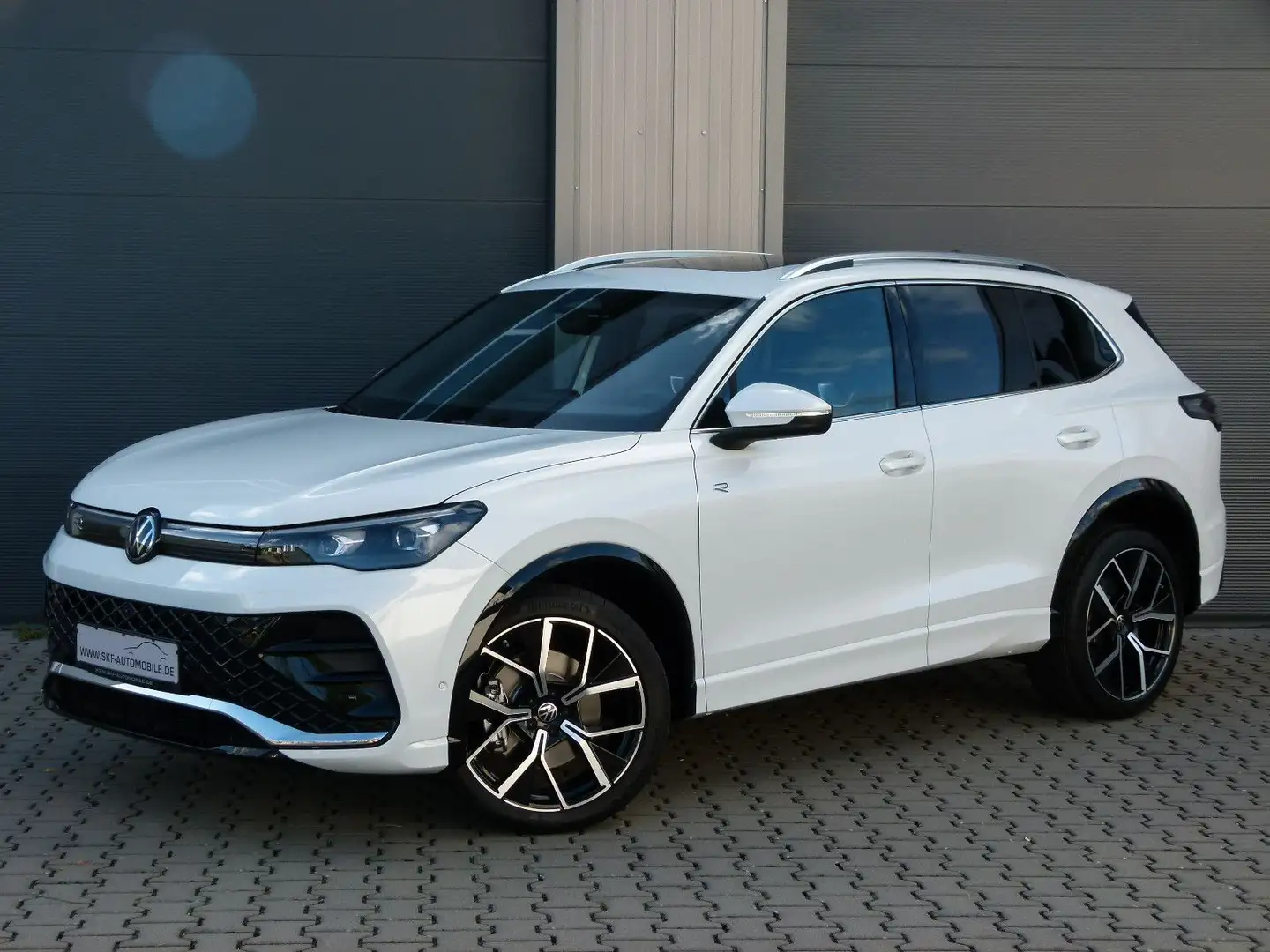 Volkswagen Tiguan 2.0 TSI 4Motion R-Line Matrix 360° ACC Blanc - 1