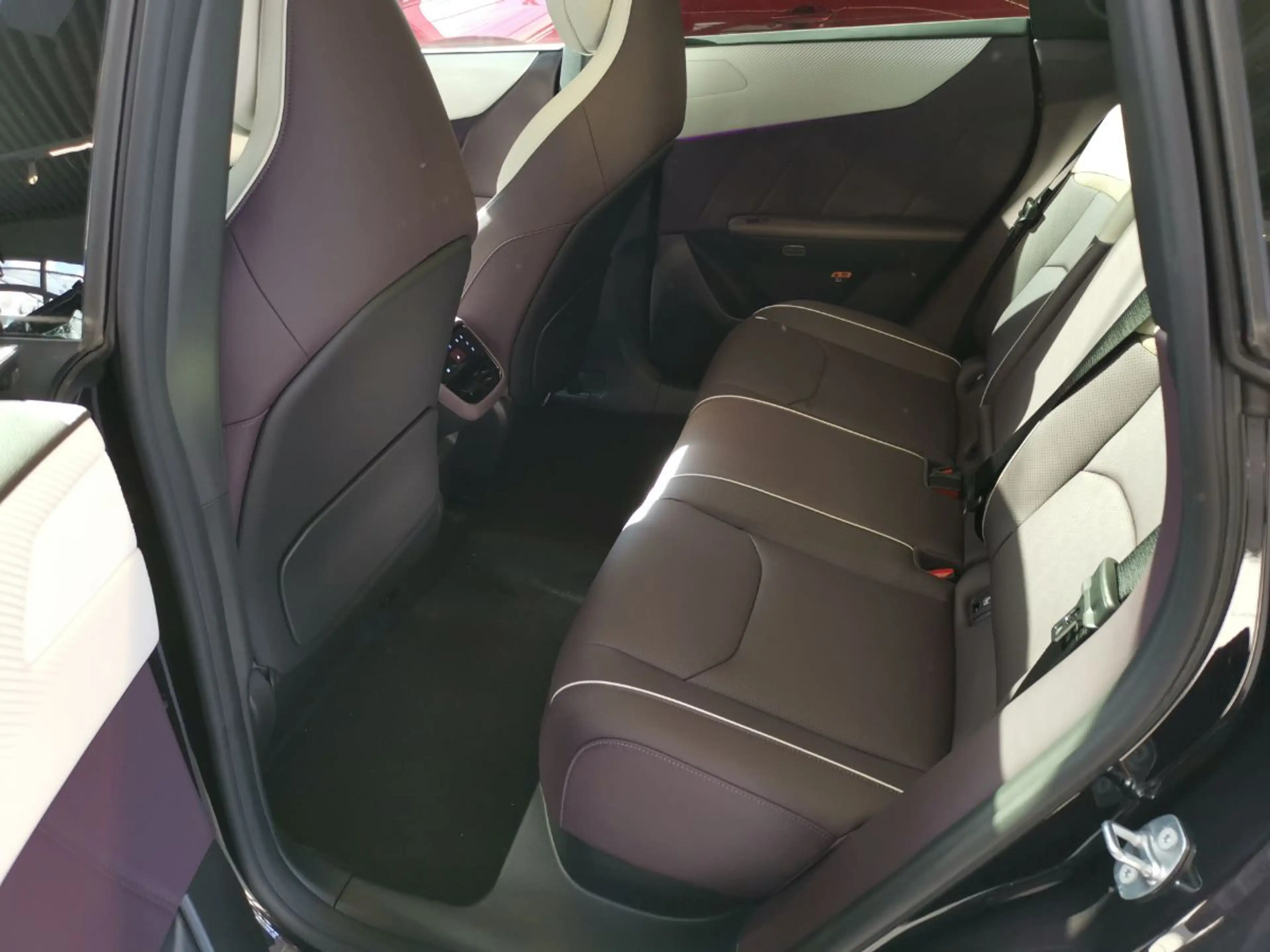 Mazda CX-6e EV 258ps — photo 10