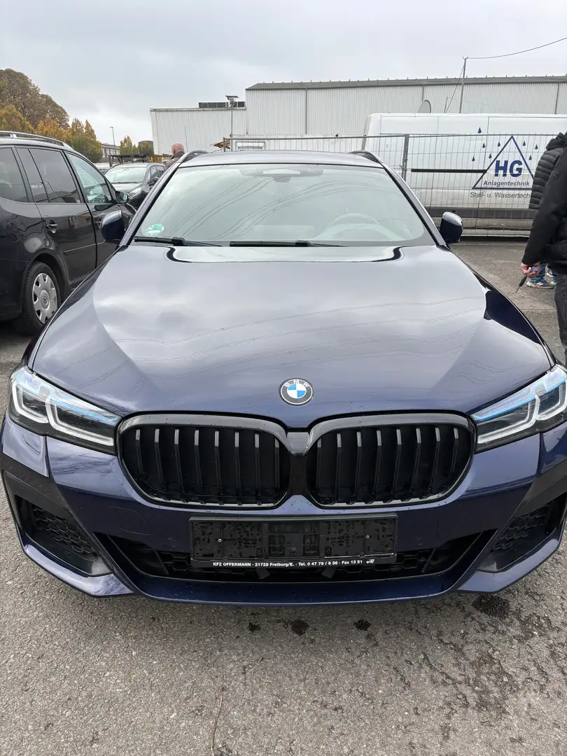 BMW 540 540d xDrive Touring Aut.  M sport Line soft close Blau - 2