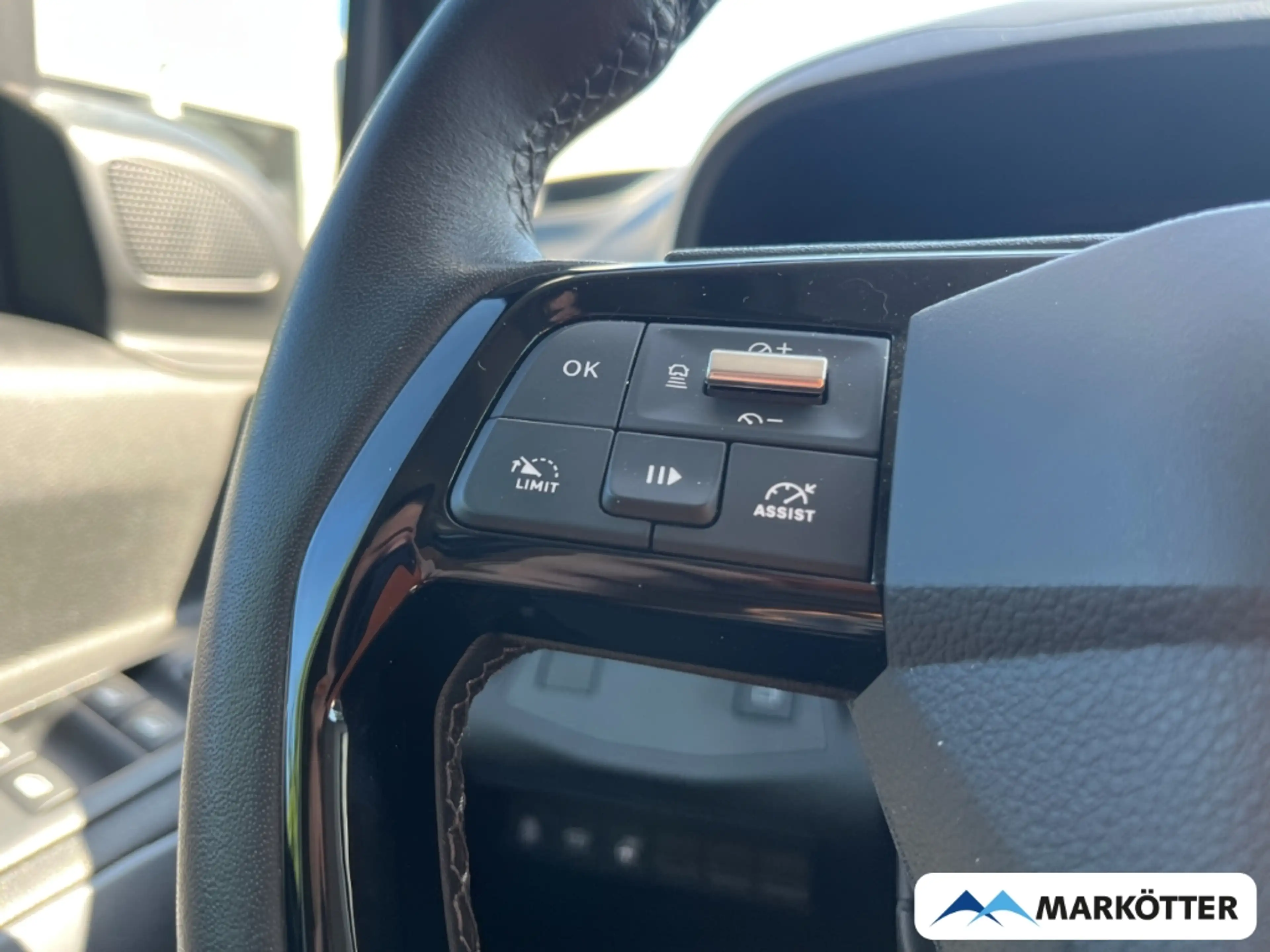 Opel Combo Life 1.5D Ultimate  ACC/SHZ/Totwinkel — photo 13