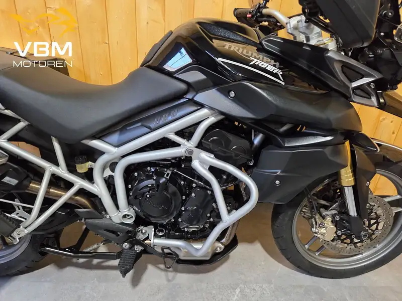 Triumph Tiger 800 - foto 8