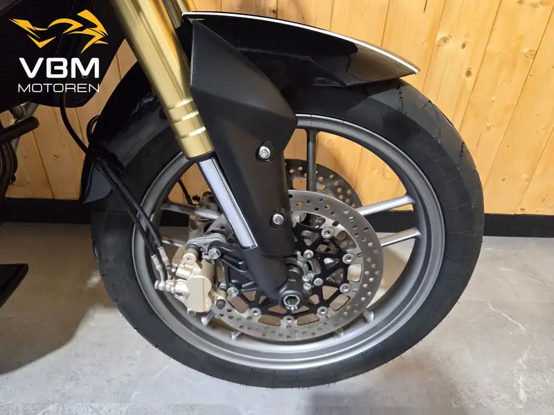 Triumph Tiger 800 - foto 7