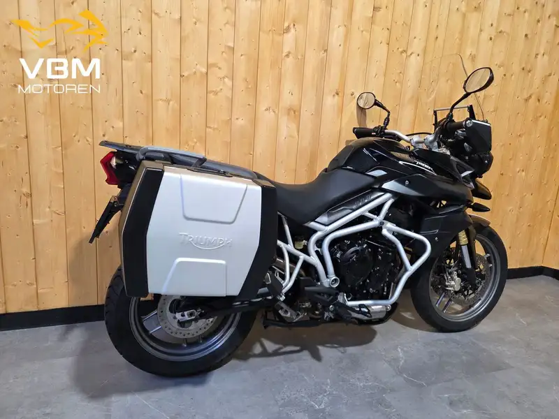 Triumph Tiger 800 - foto 3