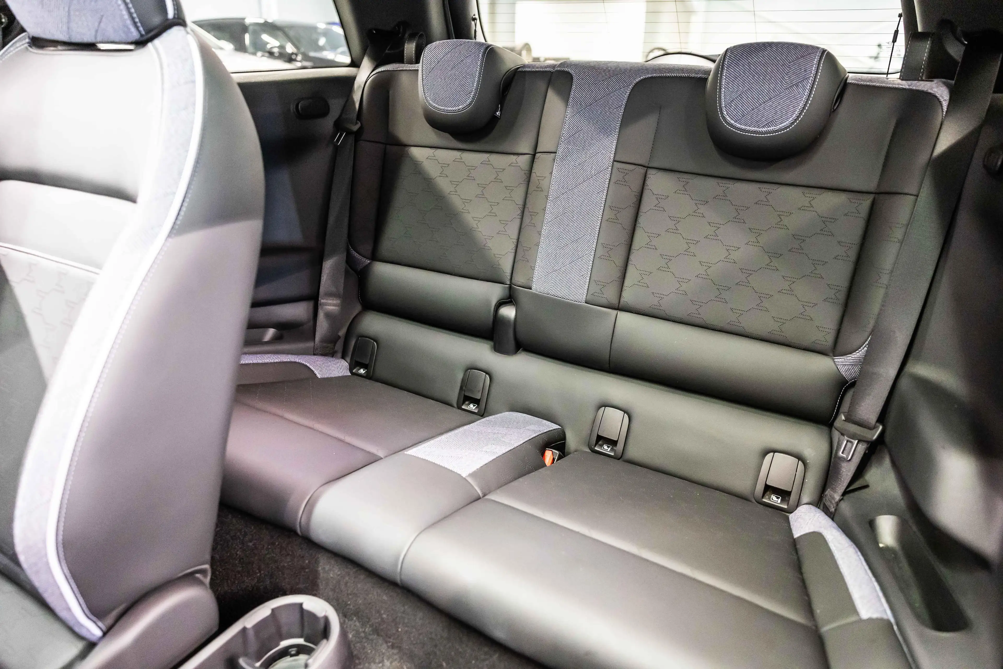 MINI Cooper SE Classic Trim - Pack M| PANO — photo 13