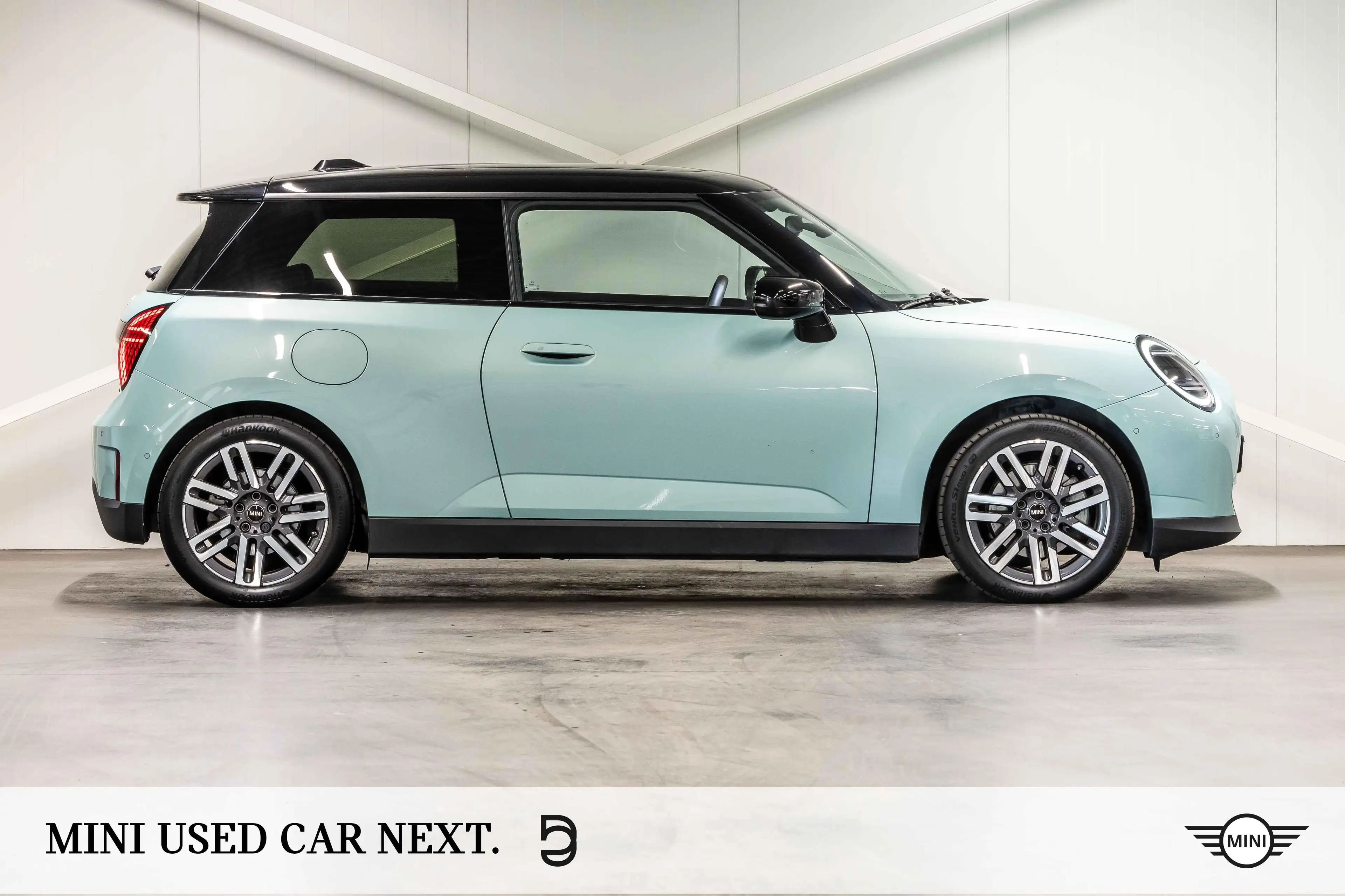 MINI Cooper SE Classic Trim - Pack M| PANO — photo 3